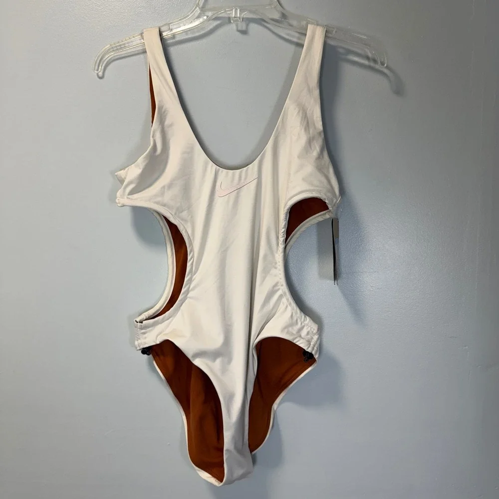 Nike swim move